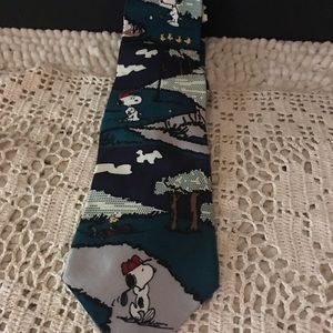 United Features Syndicate Snoopy 100% Silk Golf Tie